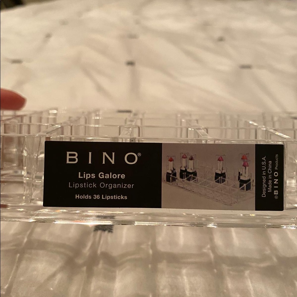 Lipstick organizer